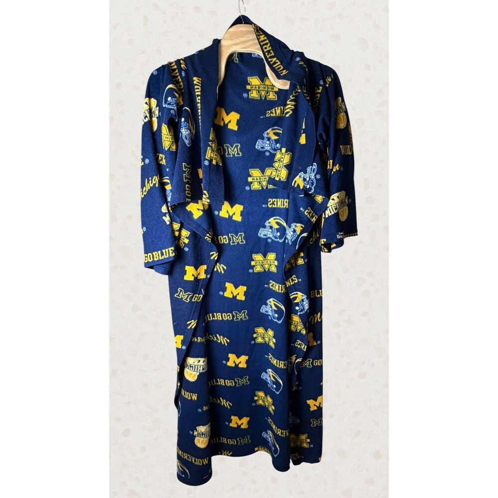 Michigan Wolverines College Snuggie Fleece Blanket with Sleeves Navy Blue NCAA